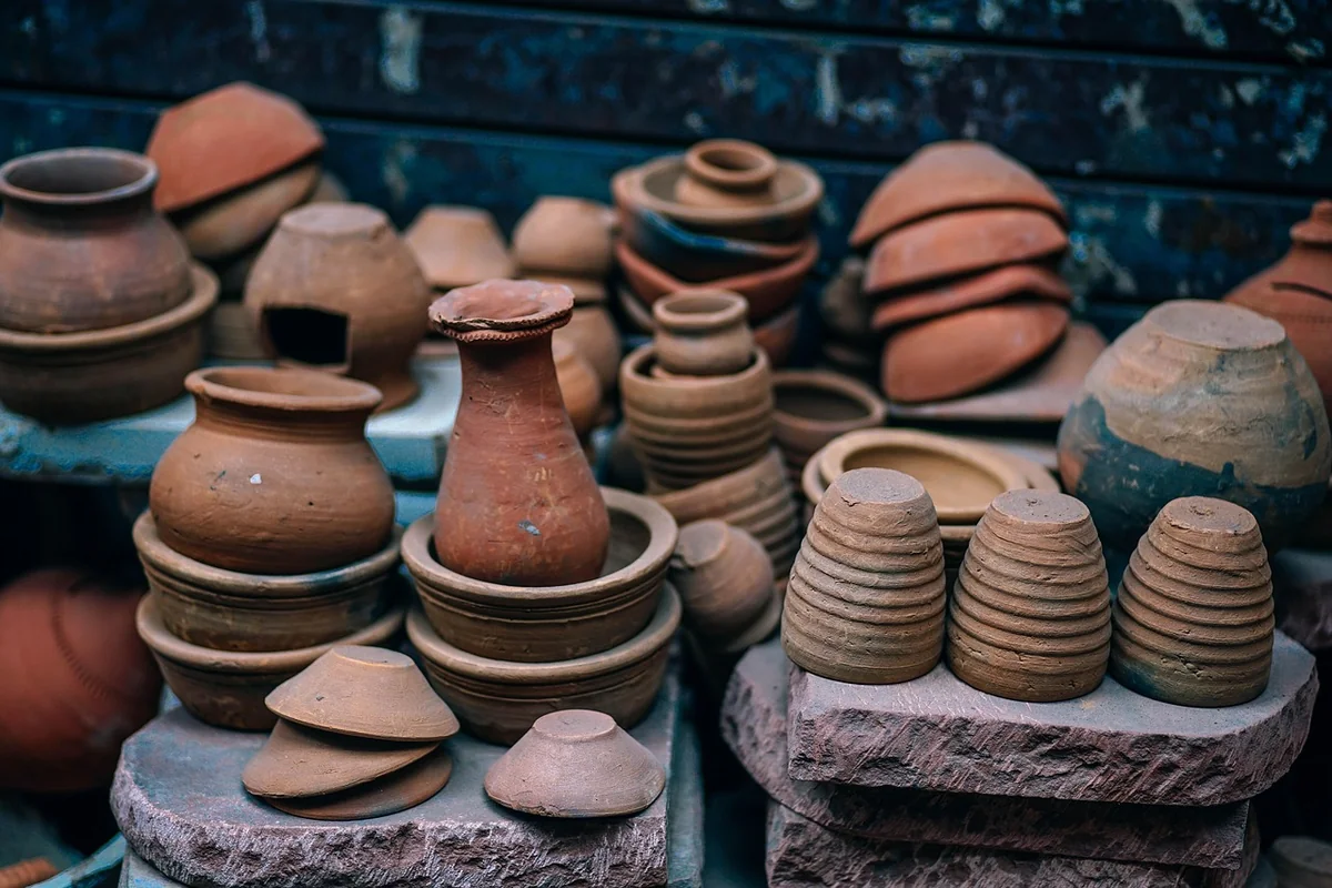 Où rencontrer les artisans sans tomber dans le piège à touristes